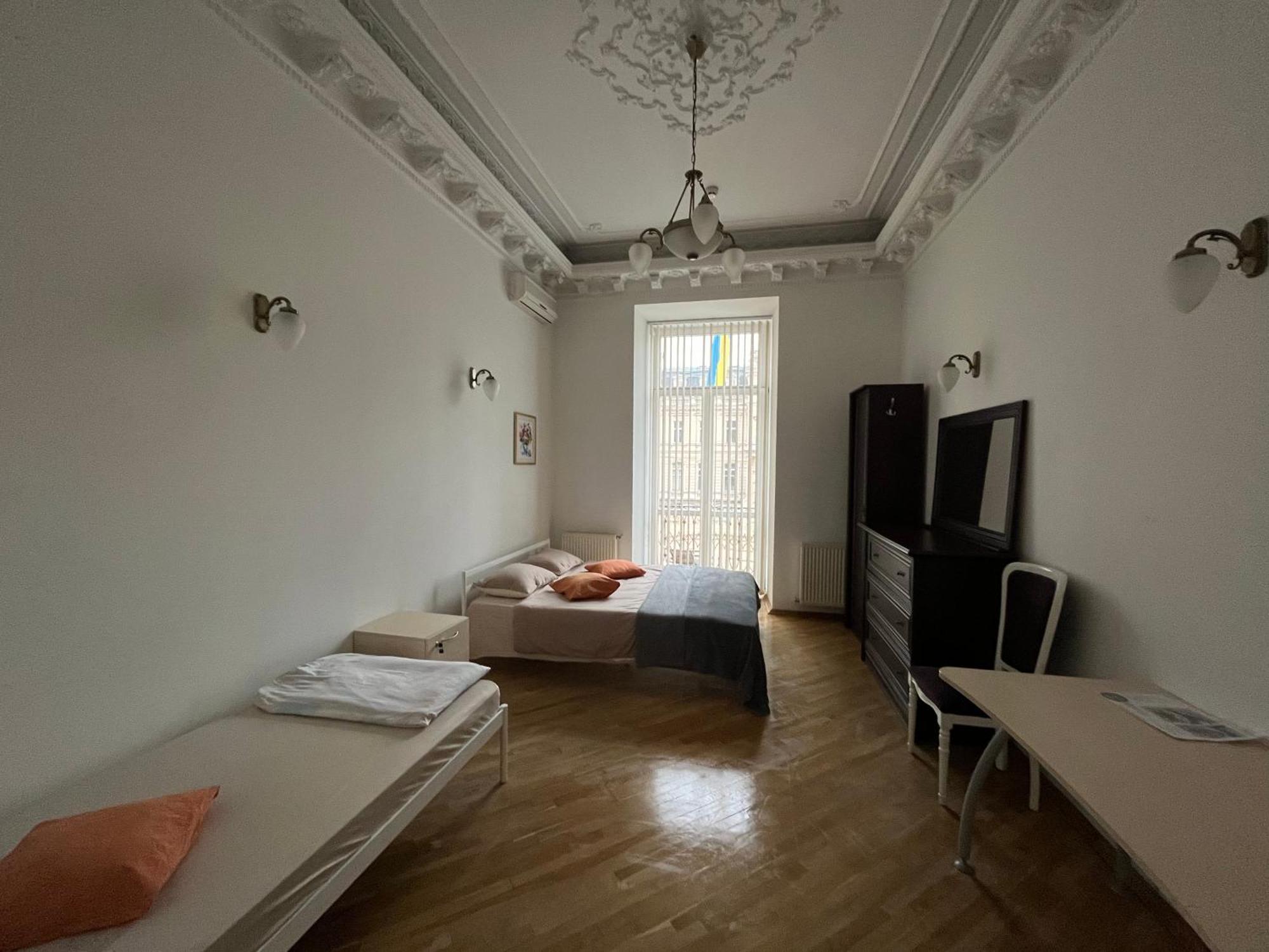 Центрум Апартаментс Lviv Exteriör bild
