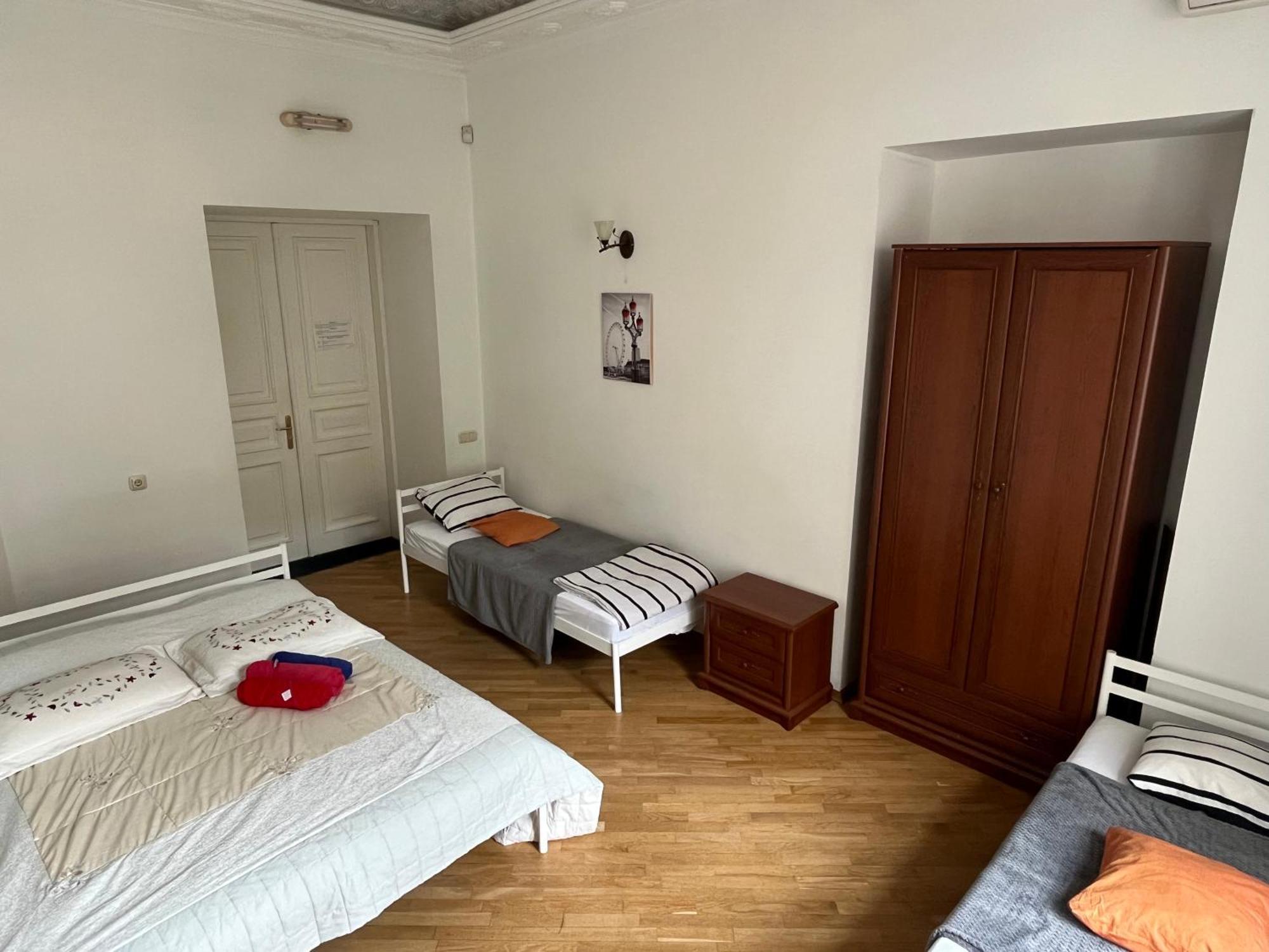 Центрум Апартаментс Lviv Exteriör bild
