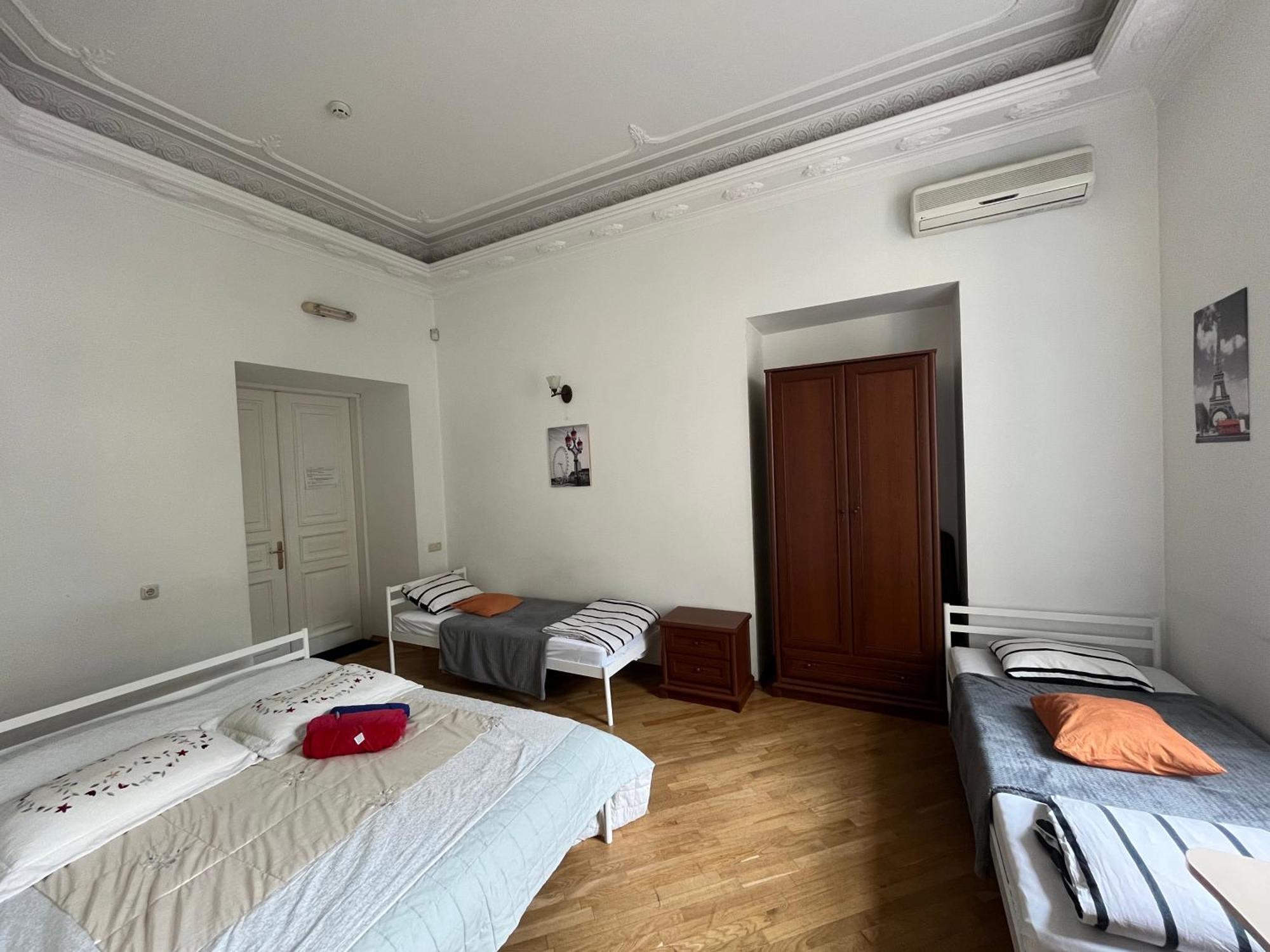 Центрум Апартаментс Lviv Exteriör bild